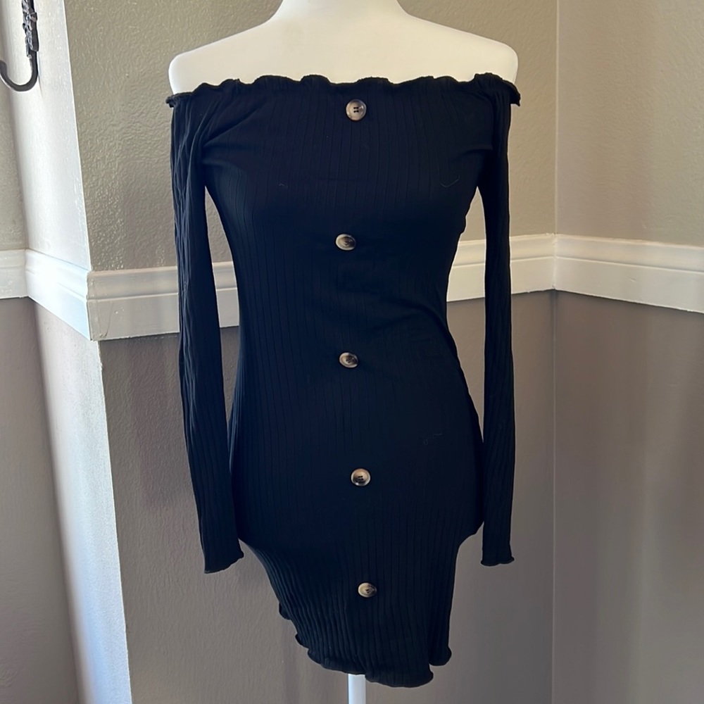 Off shoulder mini dress (black)